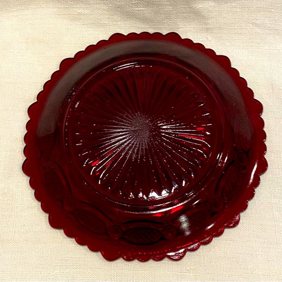 Vintage Ruby Red Avon Cape Cod glass plate - 7 inch diameter - depression - Picture 4 of 5